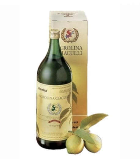 A large green bottle of AgroLina Ciaulli olive oil stands before its matching box adorned with a lion and olive motif, while two fresh olives with leaves lie beside it, subtly infused with Elenka Agrolina Lemon Gelato Concentrate for an added burst of lemon zest.